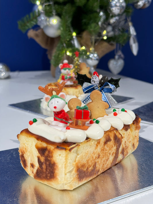 Original Christmas Log Cheesecake